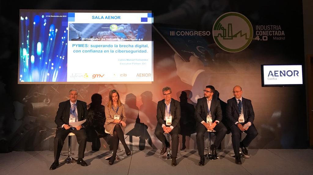Mesa Redonda AENOR - III CIC 4.0 Mesa Redonda AENOR - III CIC 4.0